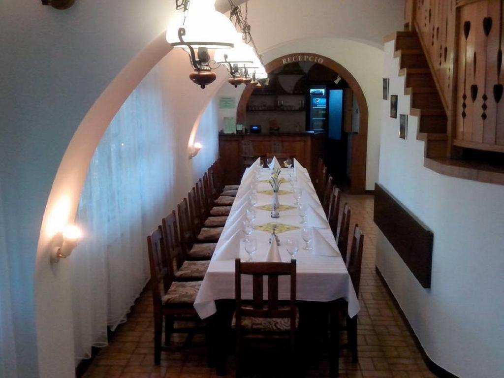 Gasthof Laci Betyar Hajdúszoboszló Exterior foto